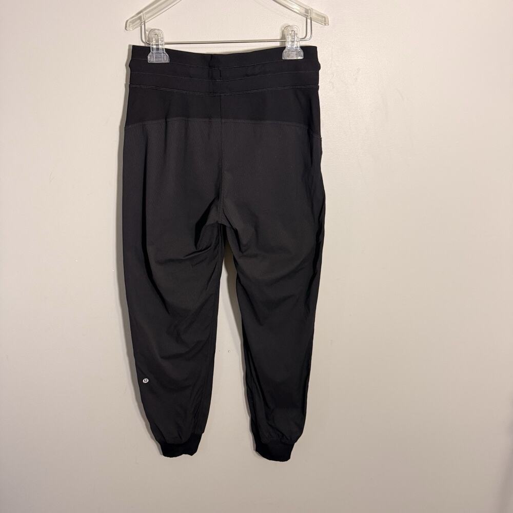 Lululemon Dance Studio Jogger Size 6 Athleisure Black Pants Pockets - Picture 2 of 5